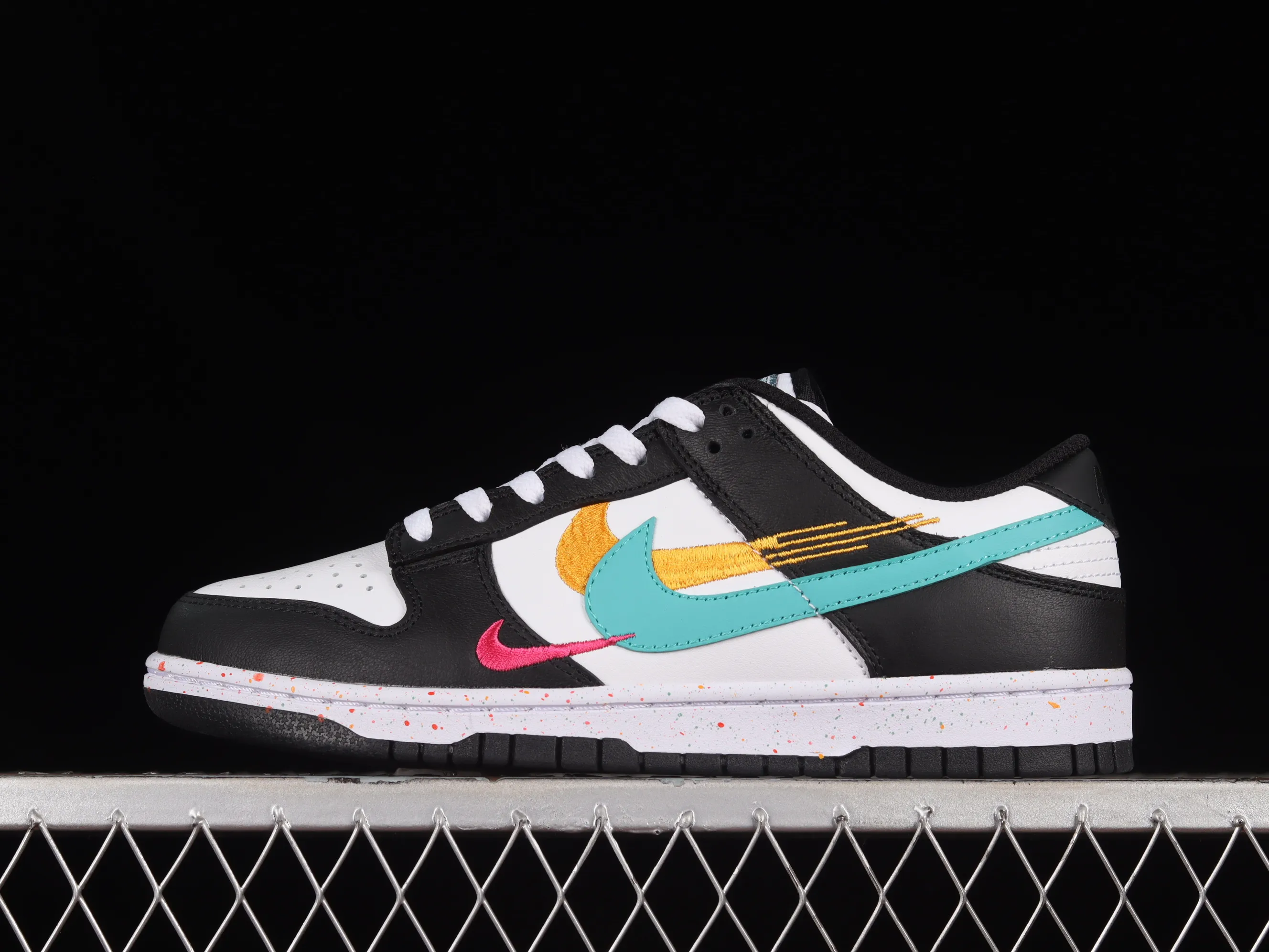 All categories Nk SB Dunk series Nk SB Dunk Low low-top sneakers Nk Dunk Low "Lunar New Year" black and white SB low-top casual sneakers FD4623-131
